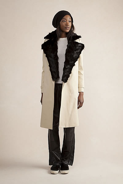 Latch Maxi with Fox Liner